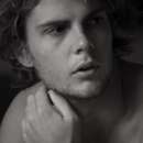 Kinky Gay Escort Ready To Fulfill Your Wildest Fantasies ?